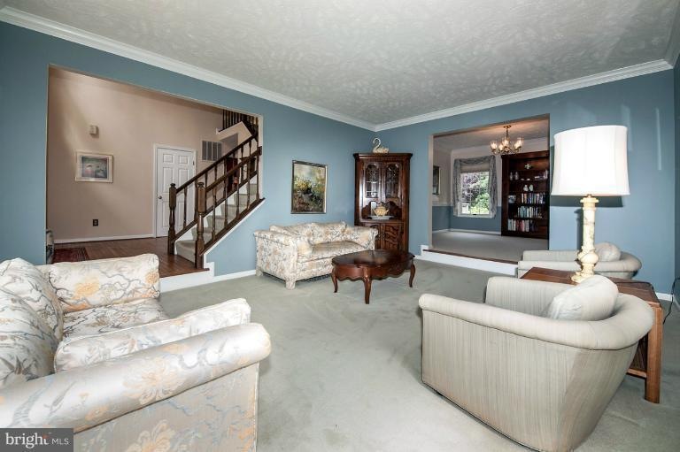 12619 Thunder Chase Dr, Reston, VA 20191 - photo 1