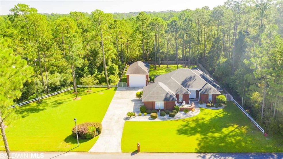 Home on 100x200 lot+adjacent BUILDABLE 100x200 lot
