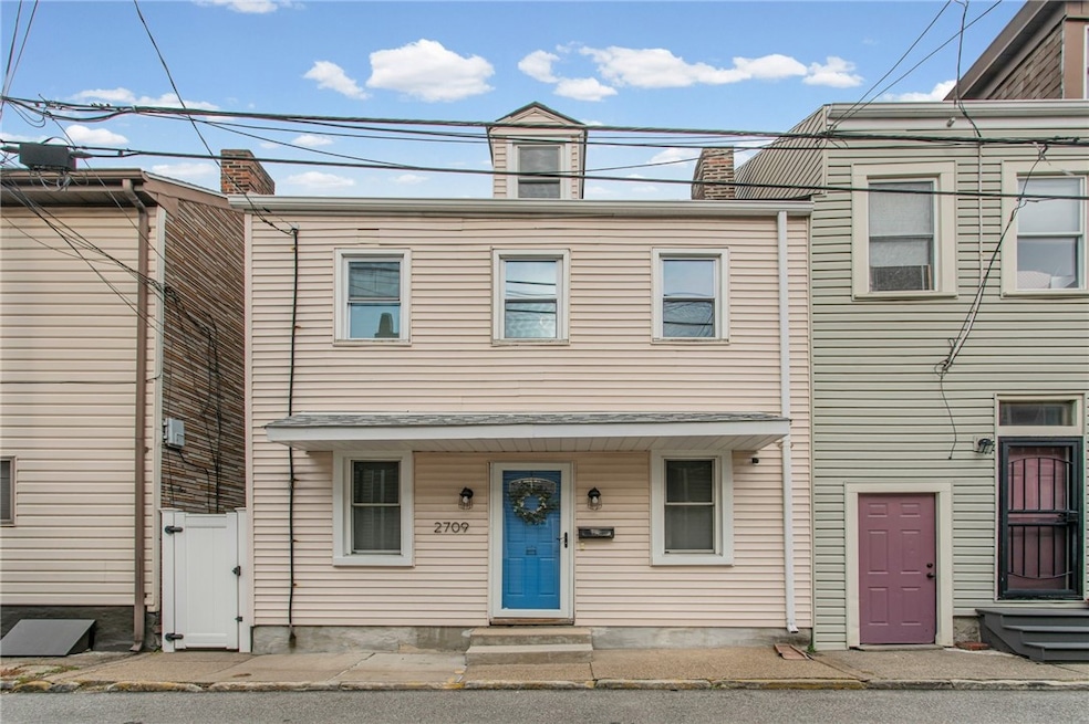 2709 Larkins Way, Pittsburgh, PA 15203 - photo 1