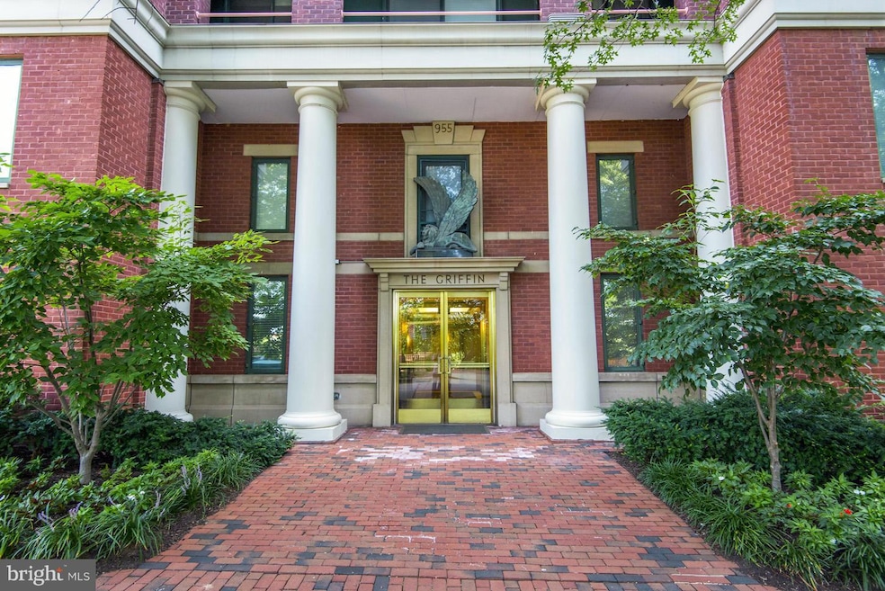The Griffin Condominium unit 608, Washington, DC 20037 - photo 1
