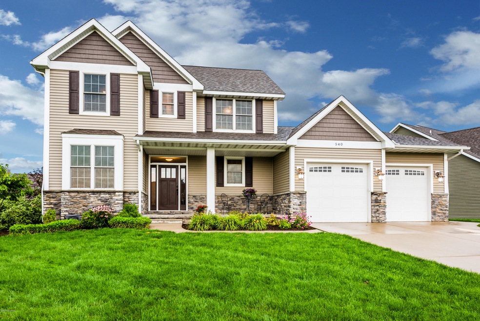 Dunewood front exterior