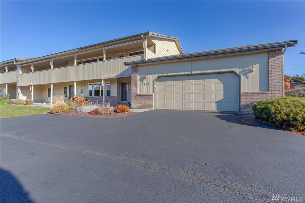 1380 Eastmont Ave unit 803, East Wenatchee, WA 98802 - photo 1