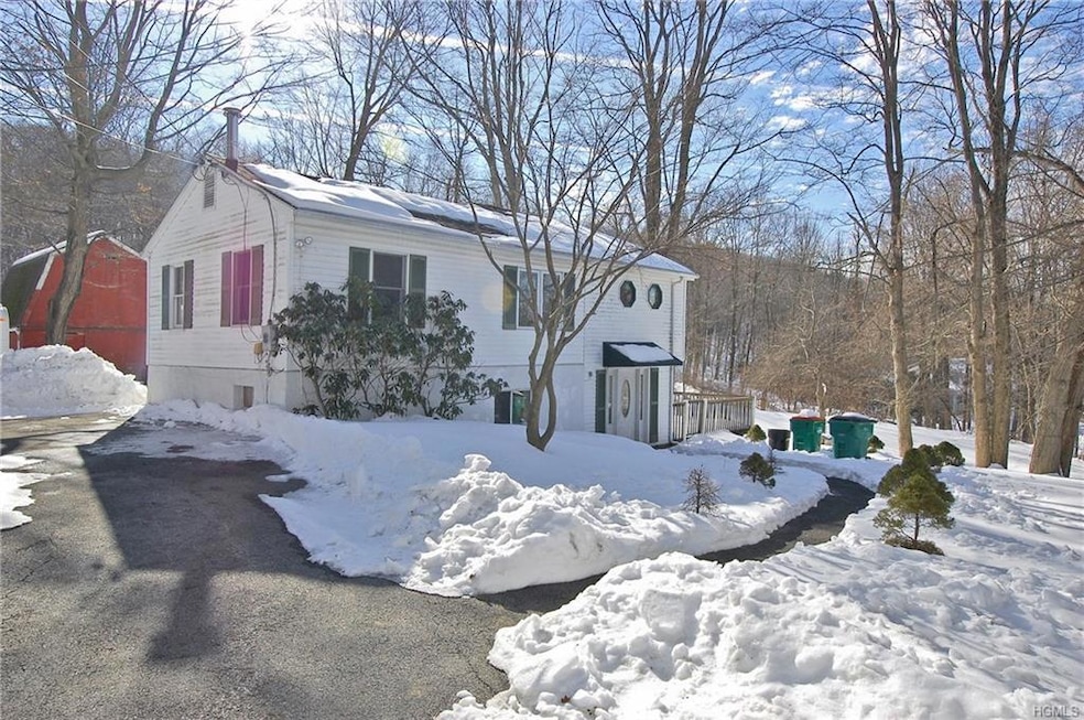 174 Woodmont Rd, Hopewell Junction, NY 12533 - photo 1