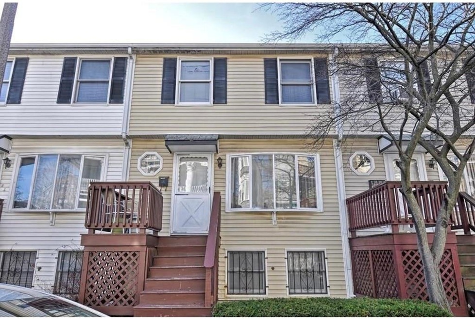 32 Hollander St, Dorchester, MA 02121 - photo 1