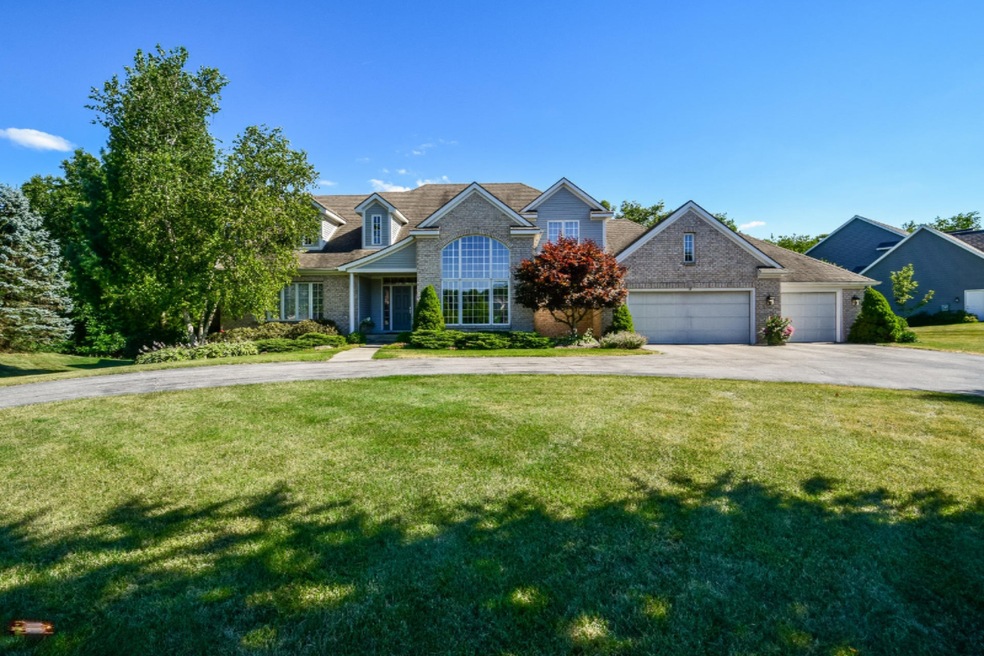 003-photo-front-view-6055025
