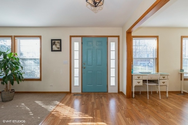 335 Stonegate Rd, Algonquin, IL 60102 - photo 1