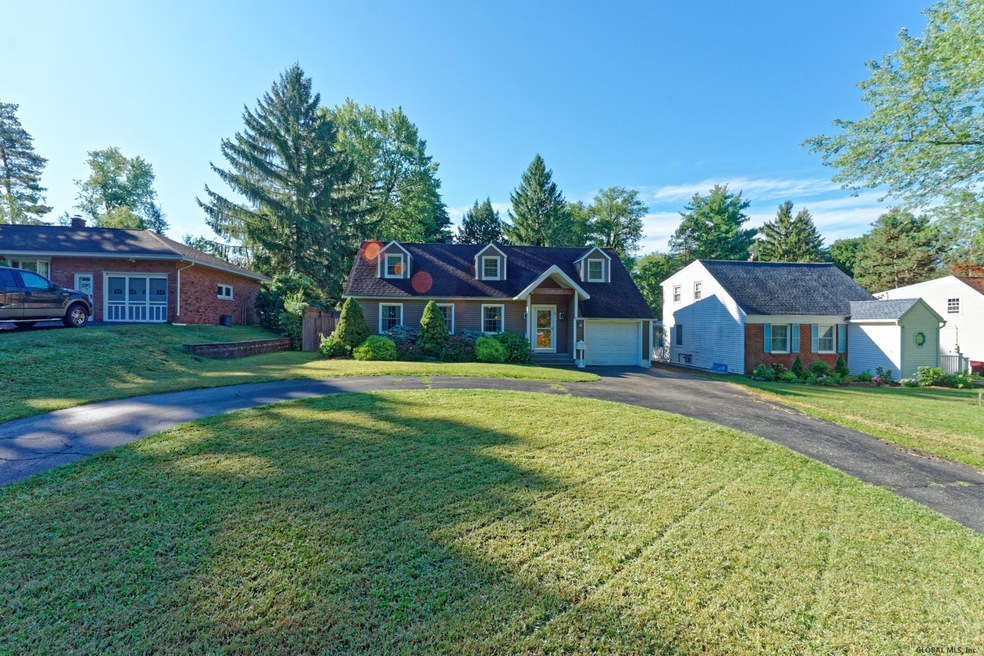 4 Rita Ln, Albany, NY 12211 - photo 1