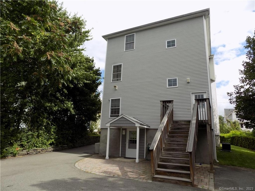 726 East St, New Britain, CT 06051 - photo 1