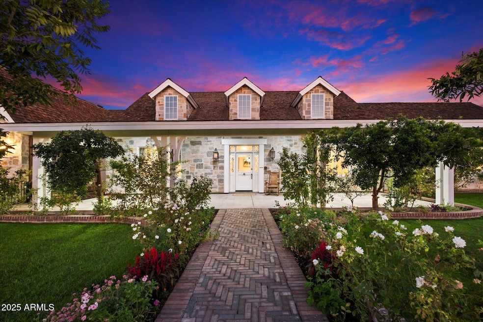 455 N 39th Way, Mesa, AZ 85205 - photo 1