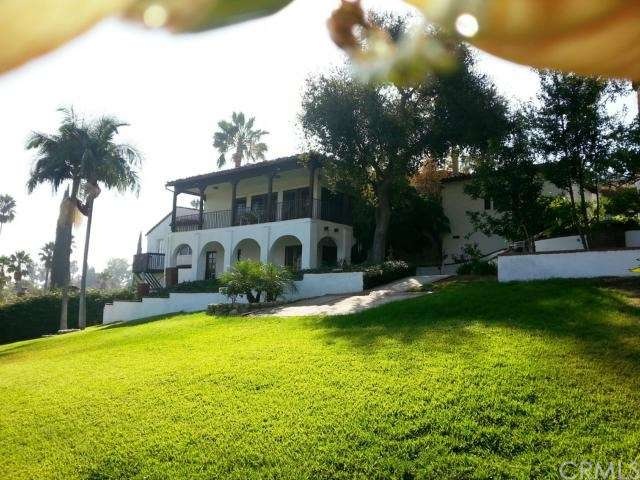 View of the back of the house from the expansive g