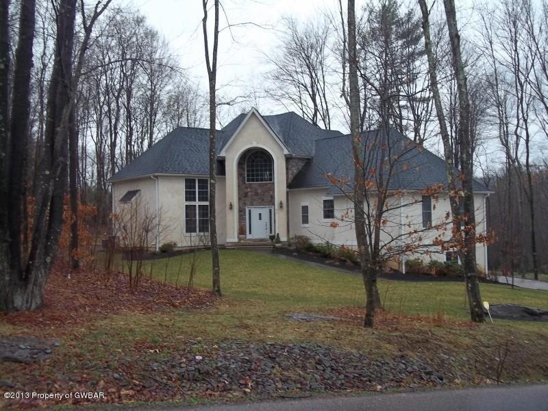 77 Yolanda Dr, Shavertown, PA 18708 - photo 1