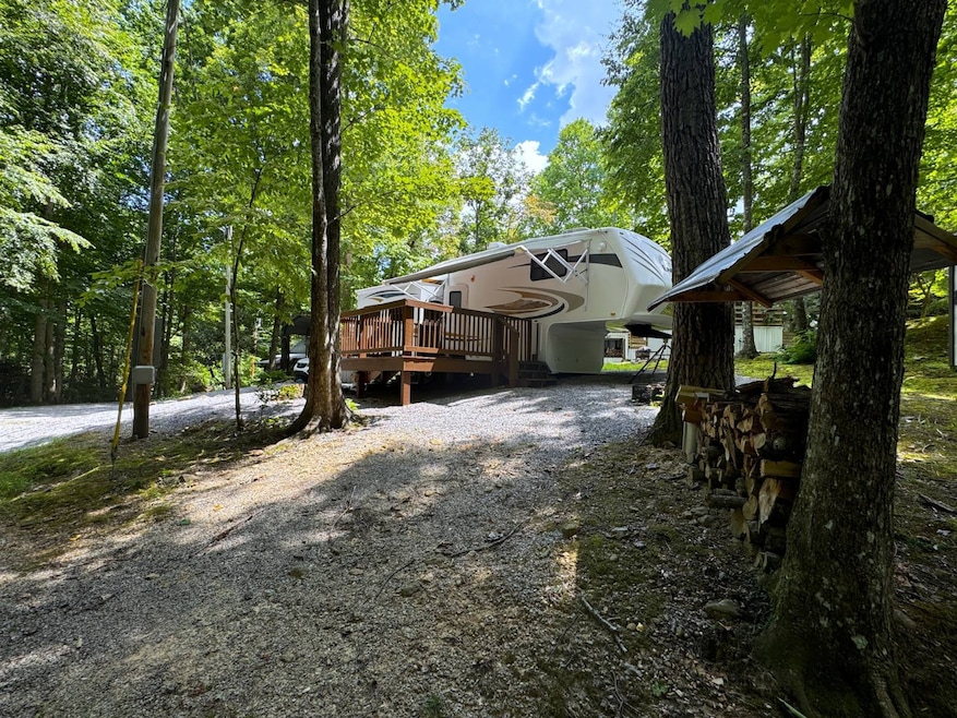 141 Serenity Cir unit 141 & 142, Cosby, TN 37722 - photo 1