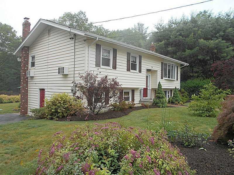 24 Dawes St, Blackstone, MA 01504 - photo 1