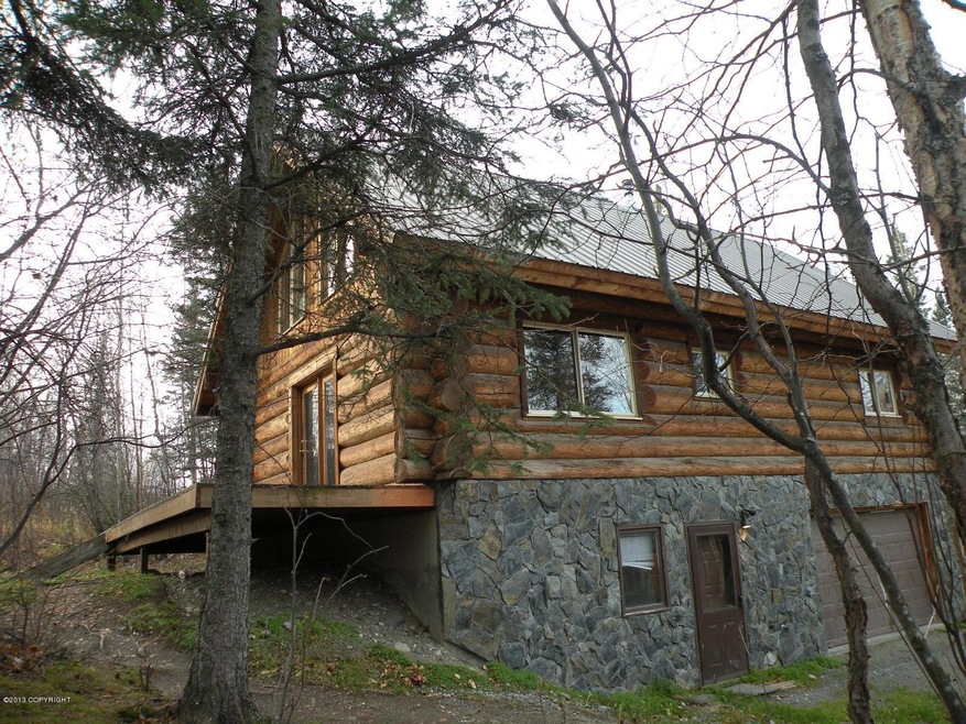Upper & Lower Level Exterior