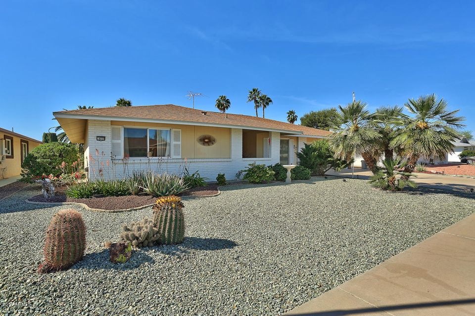 9715 W Lindgren Ave, Sun City, AZ 85373 - photo 1