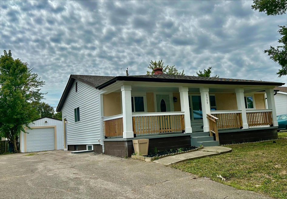 2509 Symington Ave, Columbus, OH 43204 - photo 1