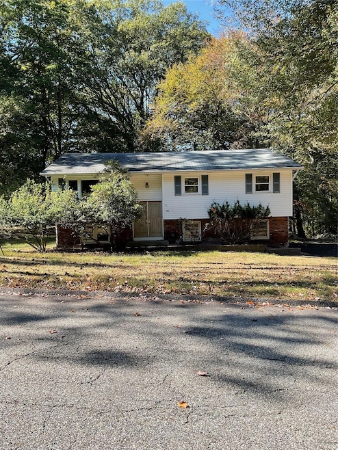Pending $730,000 • Co-Listing Agent