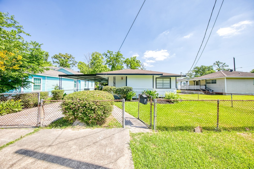 4333 E Toliver St, Houston, TX 77016 - photo 1