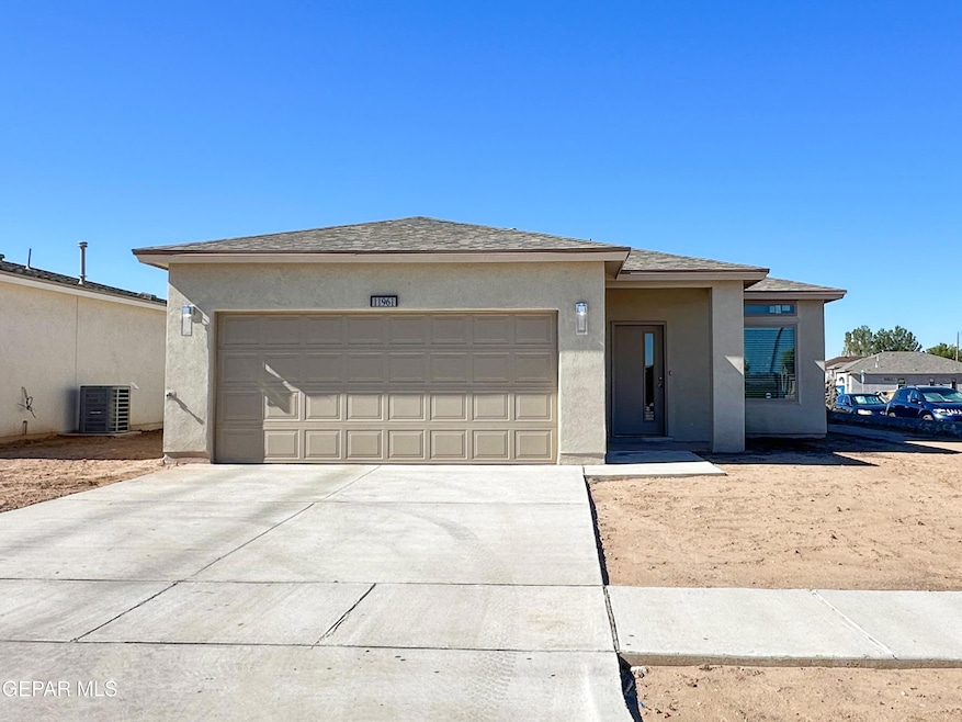 11961 Mountains Place, Socorro, TX 79927 - photo 1