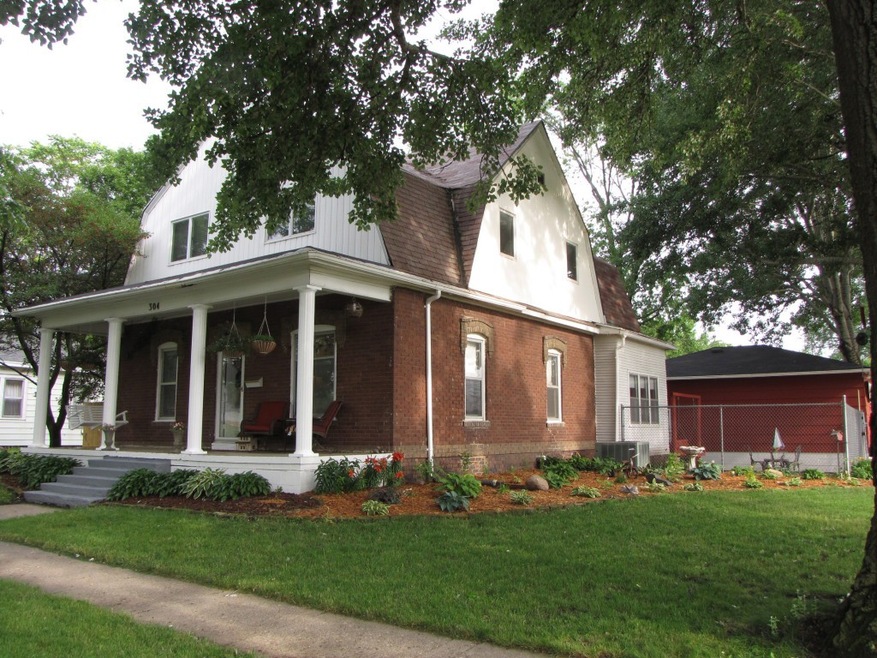 304 10th Street