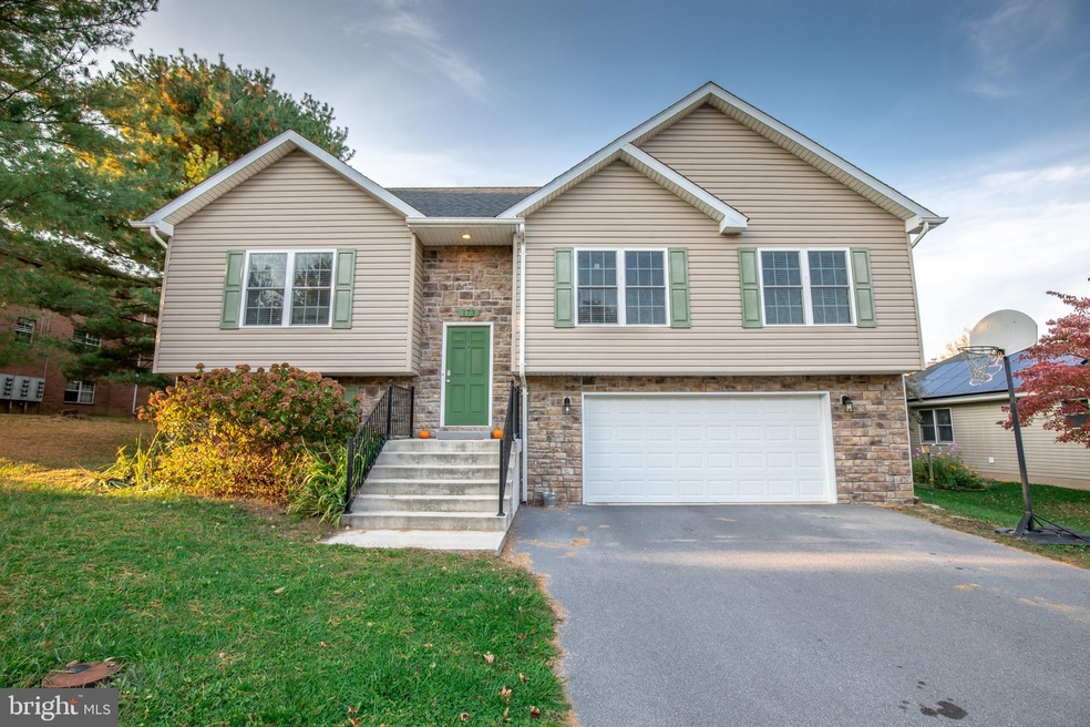 173 Hensel Dr, Shepherdstown, WV 25443 - photo 1