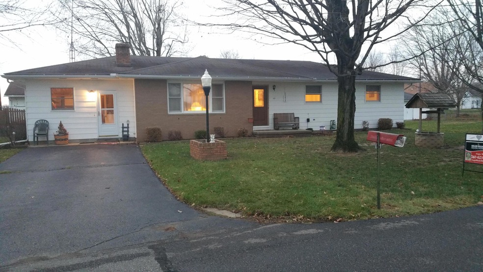 12475 2nd Ave, Trinway, OH 43842 - photo 1