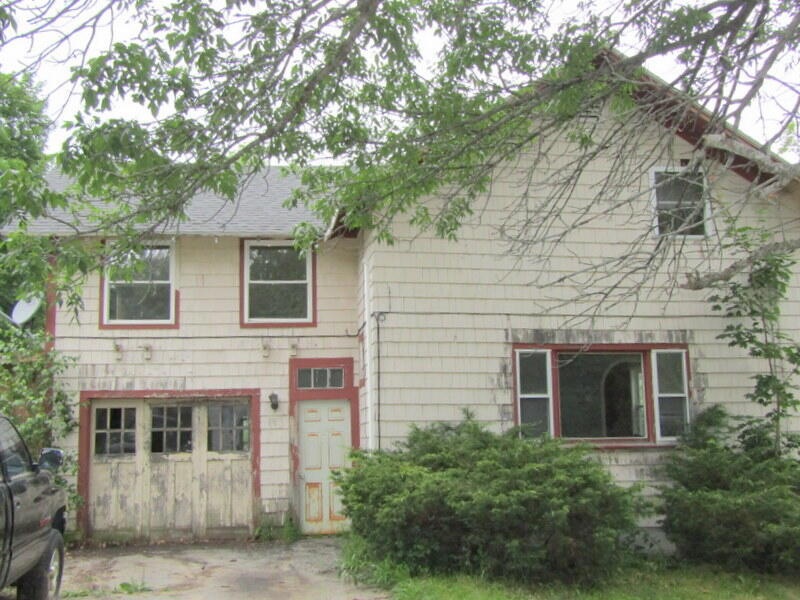 45 Lewiston St, Mechanic Falls, ME 04256 - photo 1