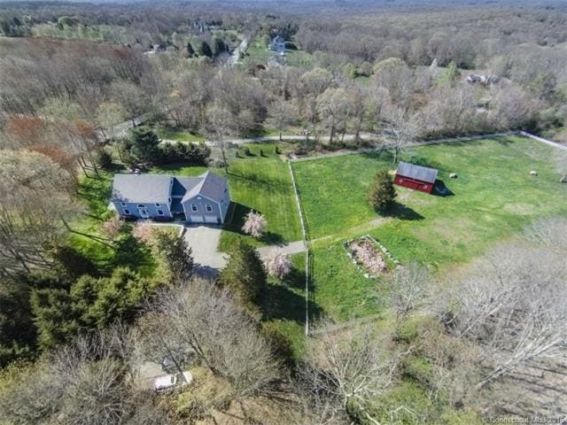 Immensely appealing tranquil country setting. Impe