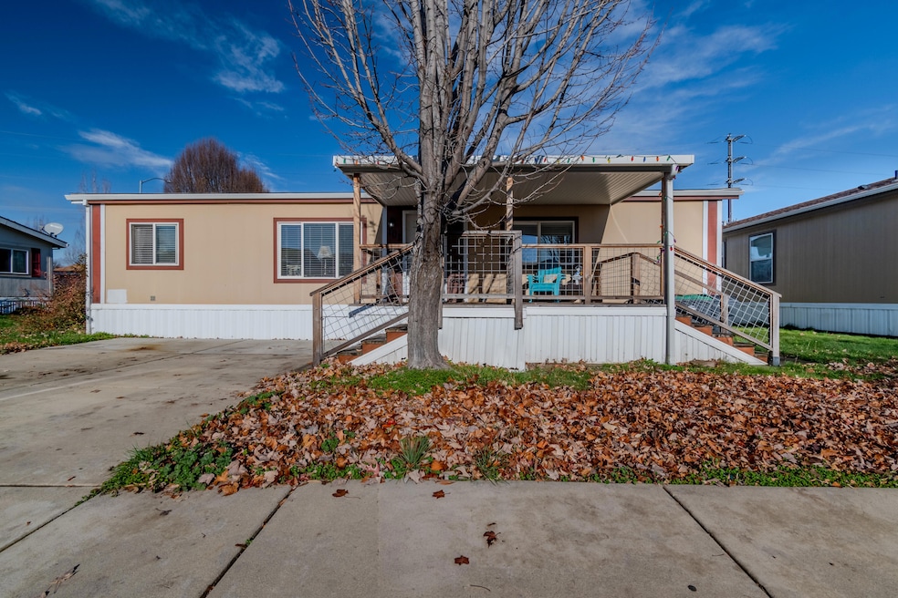 10 E South Stage Rd unit SPC 101, Medford, OR 97501 - photo 1