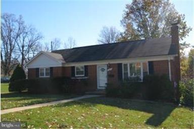 6601 33rd St, Falls Church, VA 22046 - photo 1