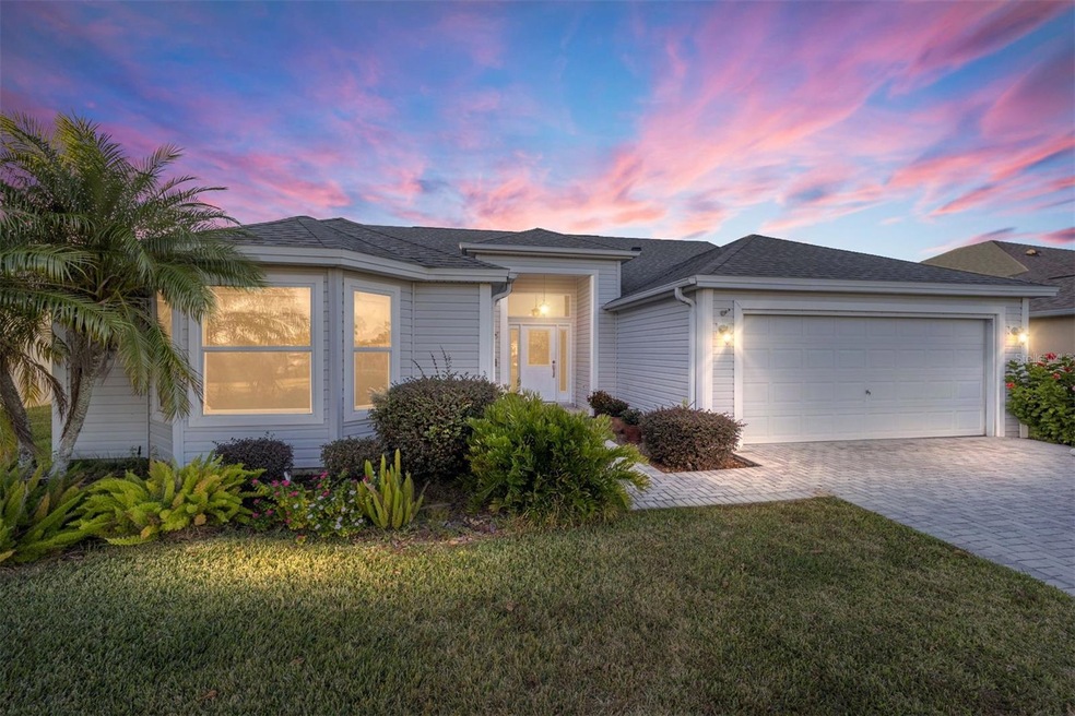 1725 Oak Forest Dr, The Villages, FL 32162 - photo 1