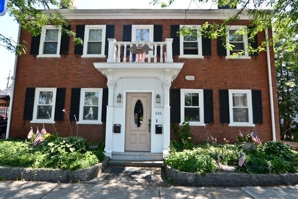 316 Main St unit 2, Wakefield, MA 01880 - photo 1