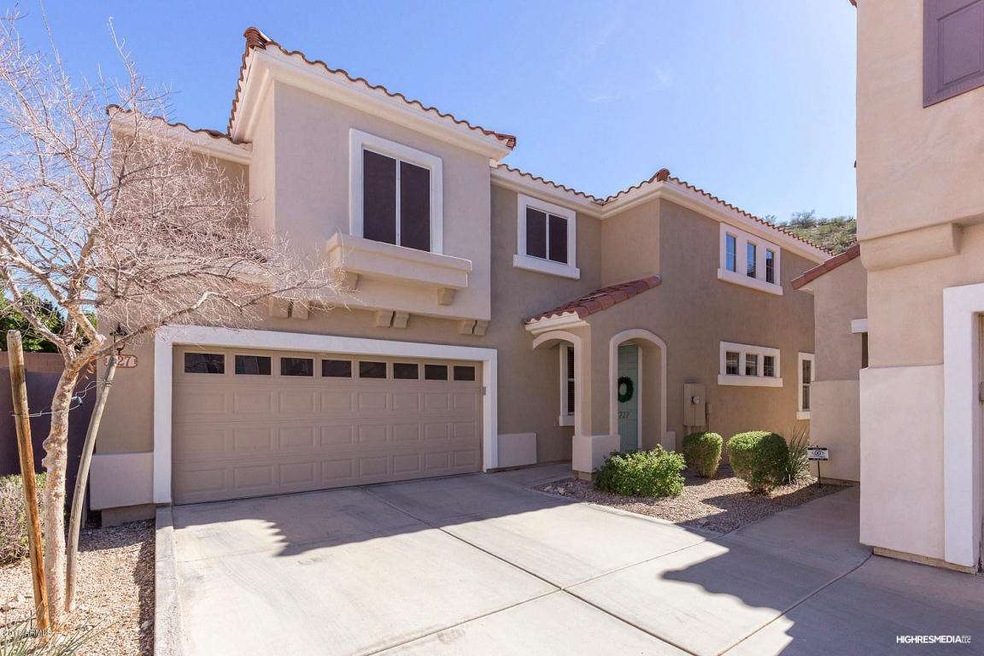 Front Curb View