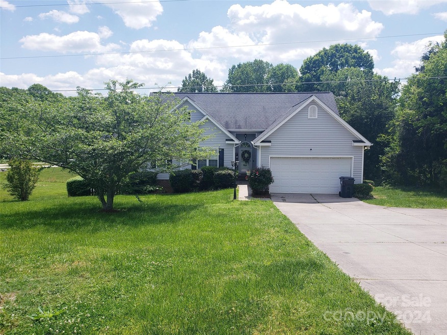 161 Fort Dobbs Rd, Statesville, NC 28625 - photo 1