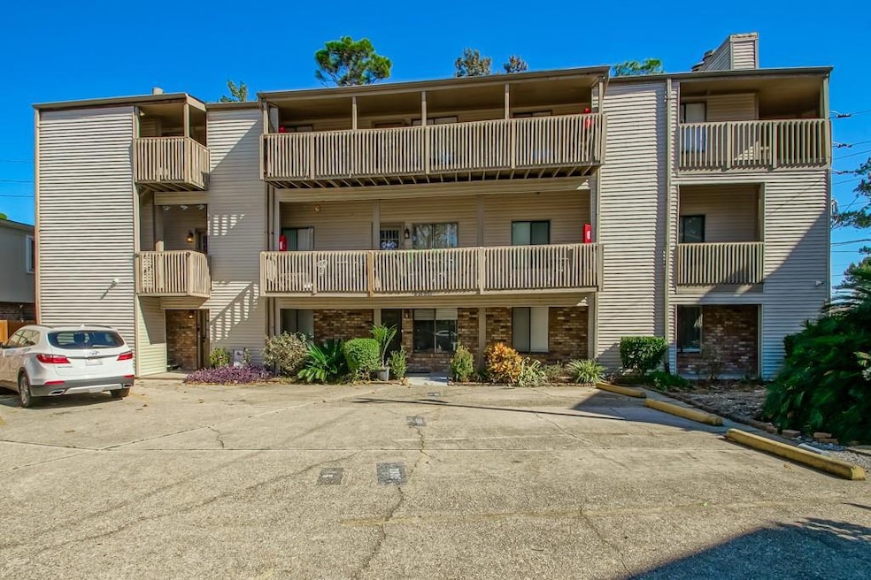 2820 Steamship Cir unit A, New Orleans, LA 70123 - photo 1