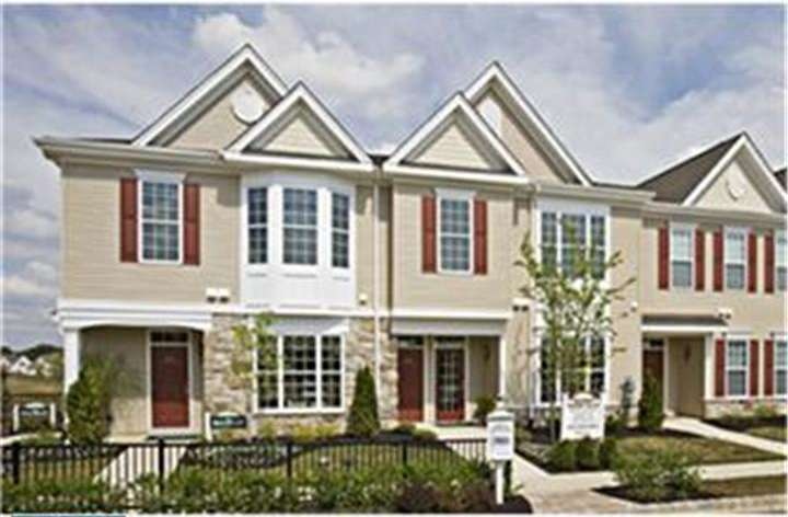 212 Raphael Ct, Williamstown, NJ 08094 - photo 1