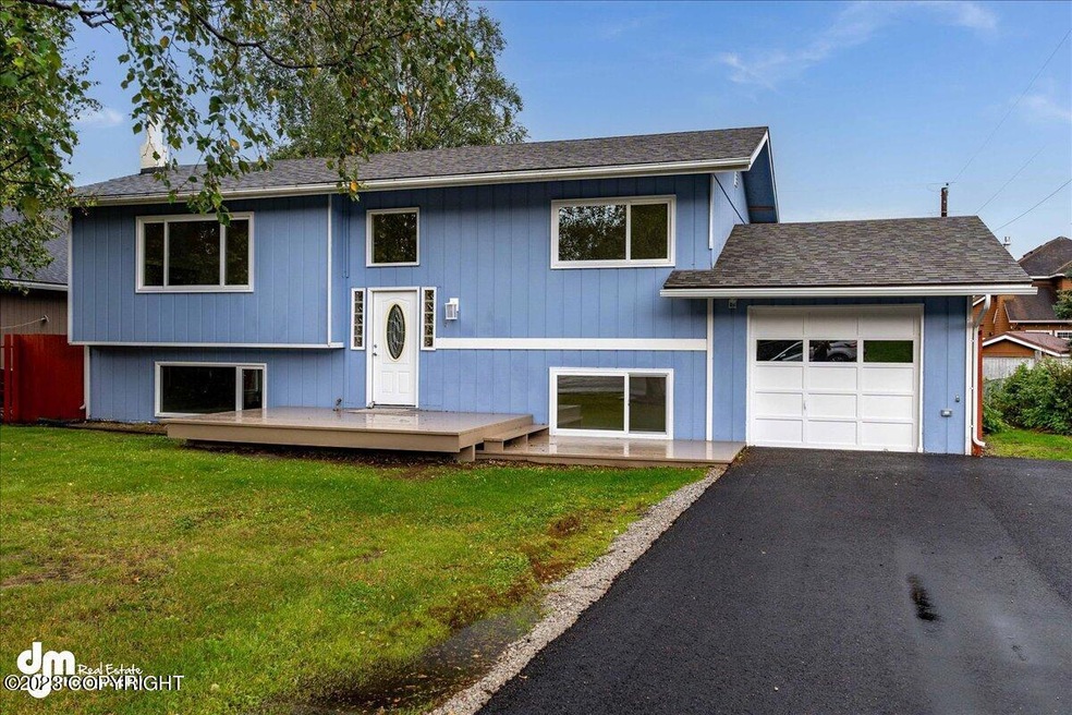 01-Front Exterior_ELI08693-Edit
