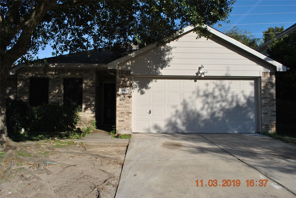 5907 Sattler Park Dr, Houston, TX 77086 - photo 1