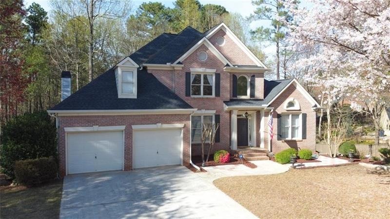 EXECUTIVE HOME WITH SOUTHERN CHARM WITH FULLY FINI