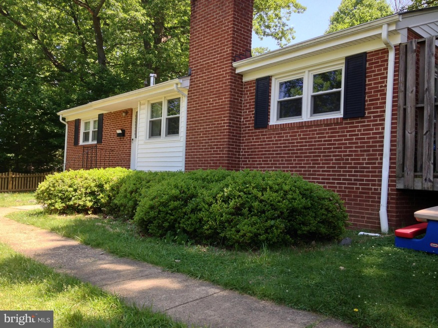 2232 Highland Ave, Falls Church, VA 22046 - photo 1