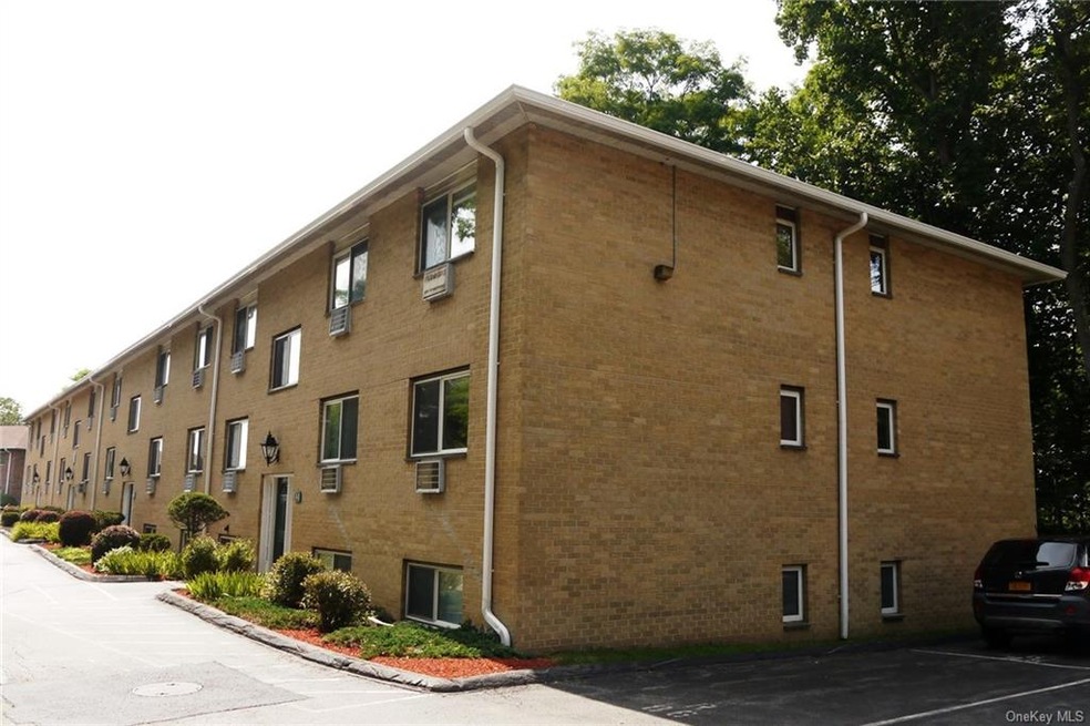 13 Scenic Dr unit W, Croton On Hudson, NY 10520 - photo 1