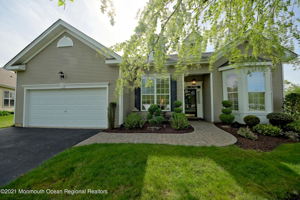 2-Front-12-Colonial-Way