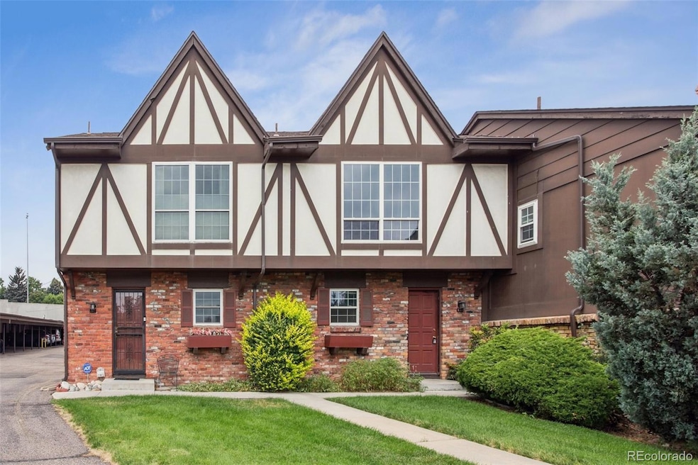 3855 S Monaco Pkwy unit 102, Denver, CO 80237 - photo 1