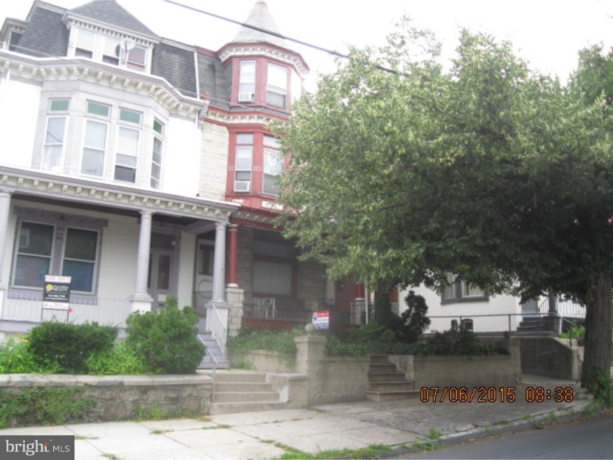 1341 Mineral Spring Rd, Reading, PA 19602 - photo 1