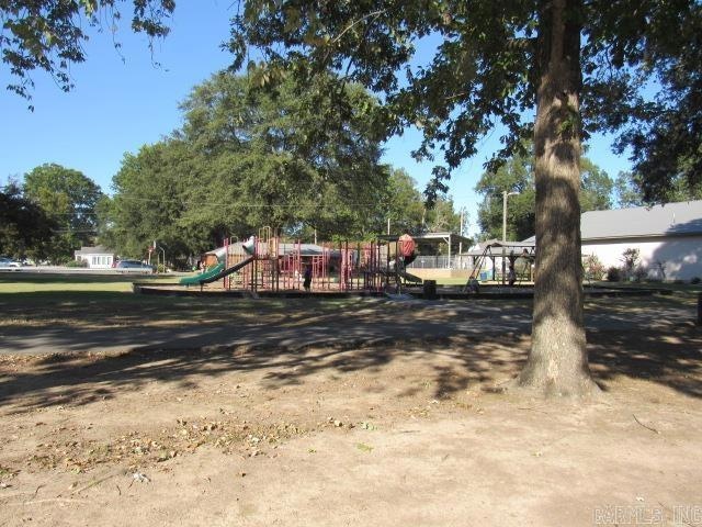 404 W 5th St, Carlisle, AR 72024 - photo 1