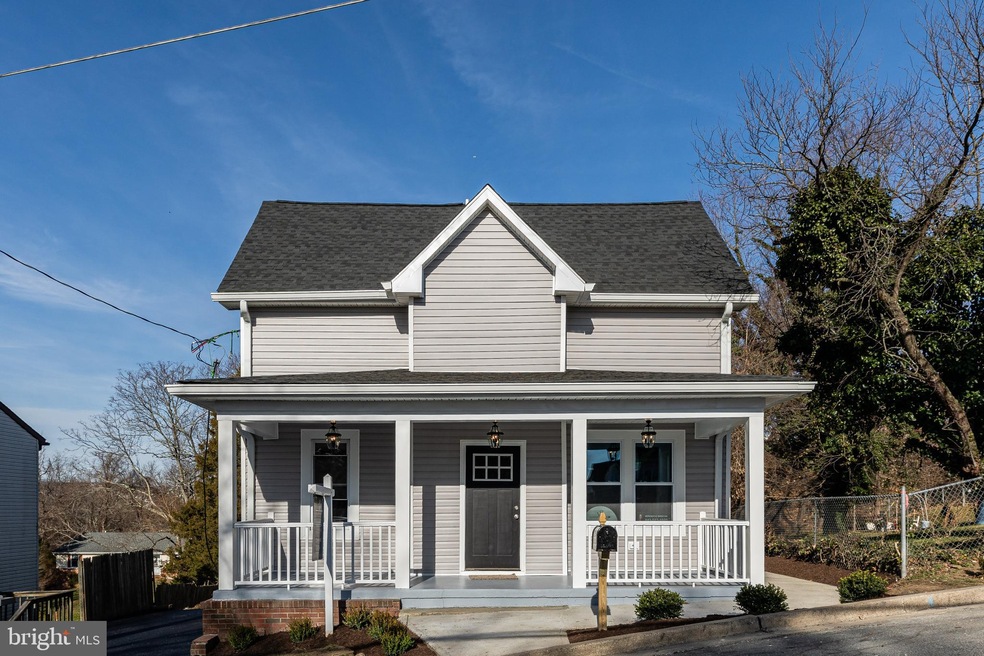 7 W E St, Brunswick, MD 21716 - photo 1