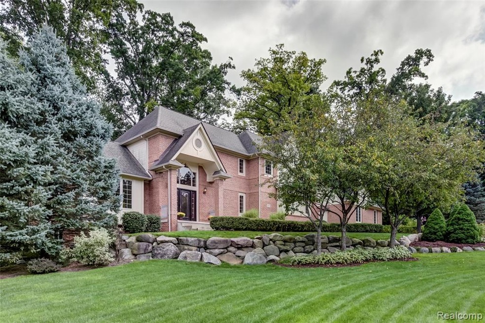 Welcome Home to 8997 Hidden Court East South Lyon,