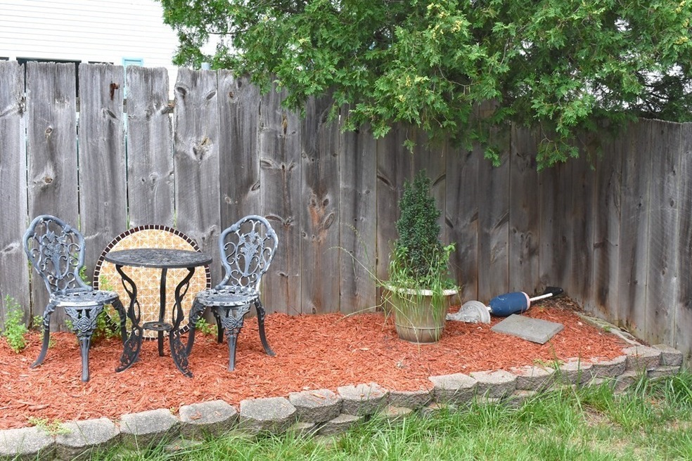 5 Russell Terrace unit Left, Newburyport, MA 01950 - photo 1