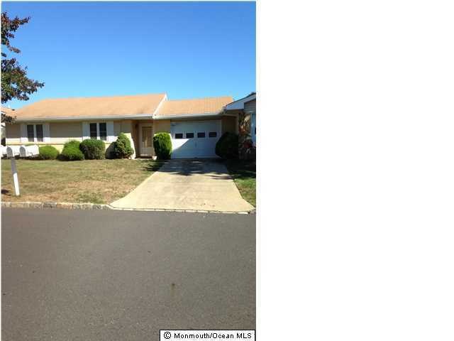 800 Pompton Rd unit B, Monroe Township, NJ 08831 - photo 1