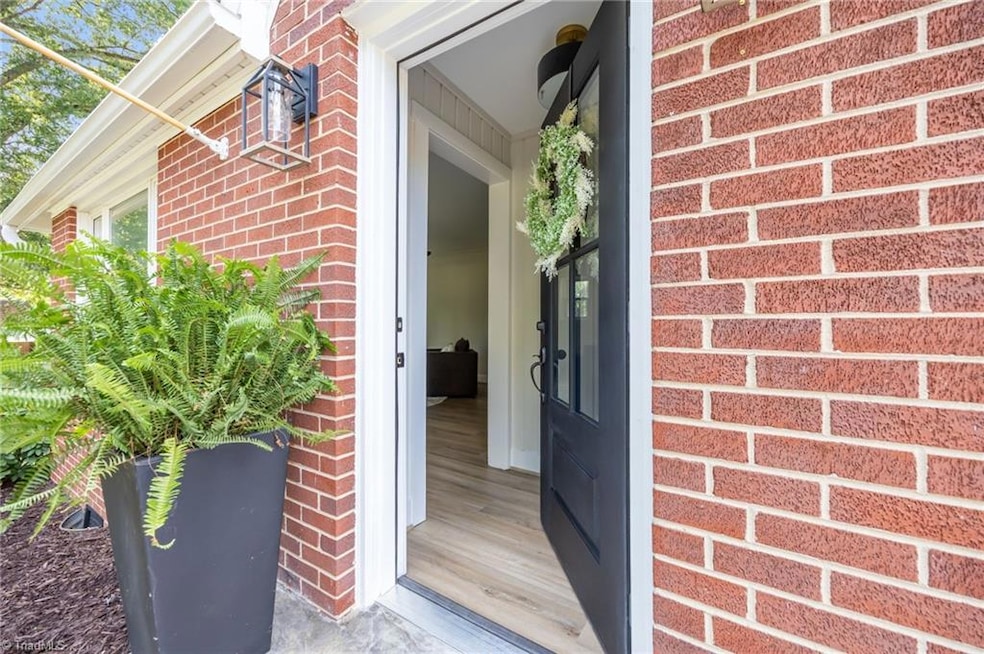 Under Contract $333,000